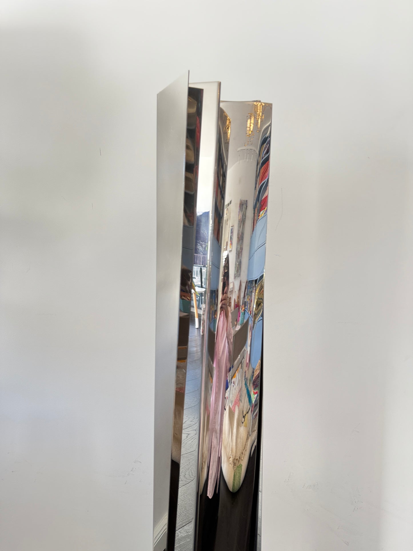 Reflections in Motion - Kuno Vollet
