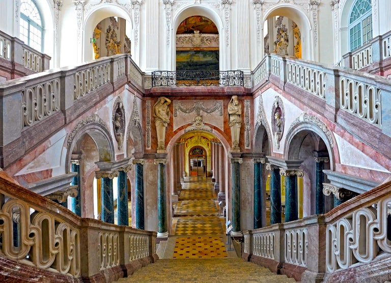 Moritz Hormel - Grand Entrance