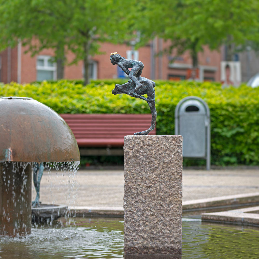Leapfrog  - Helle Rask Crawford