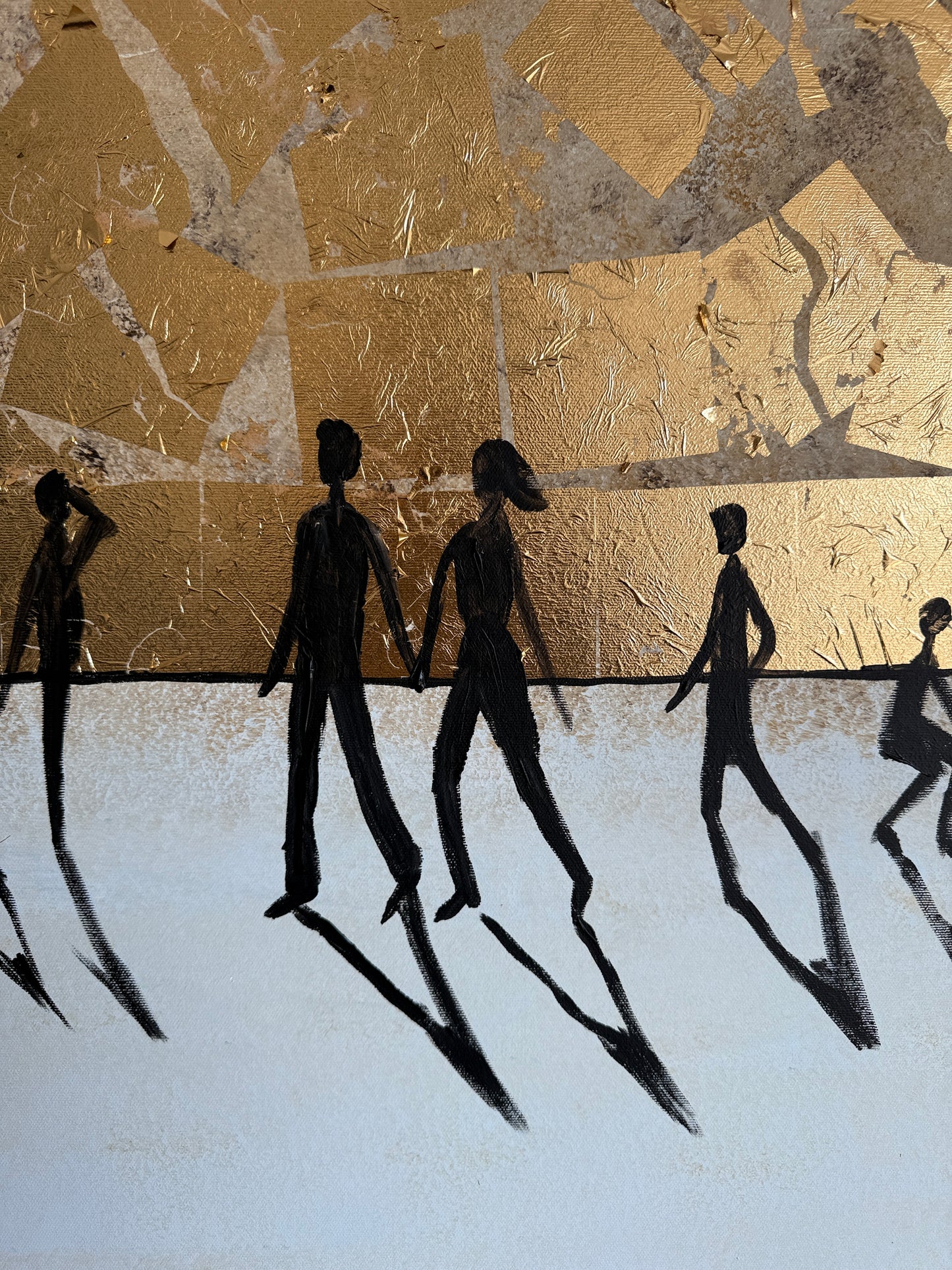 Walking through shadows and light - Katharina Hormel