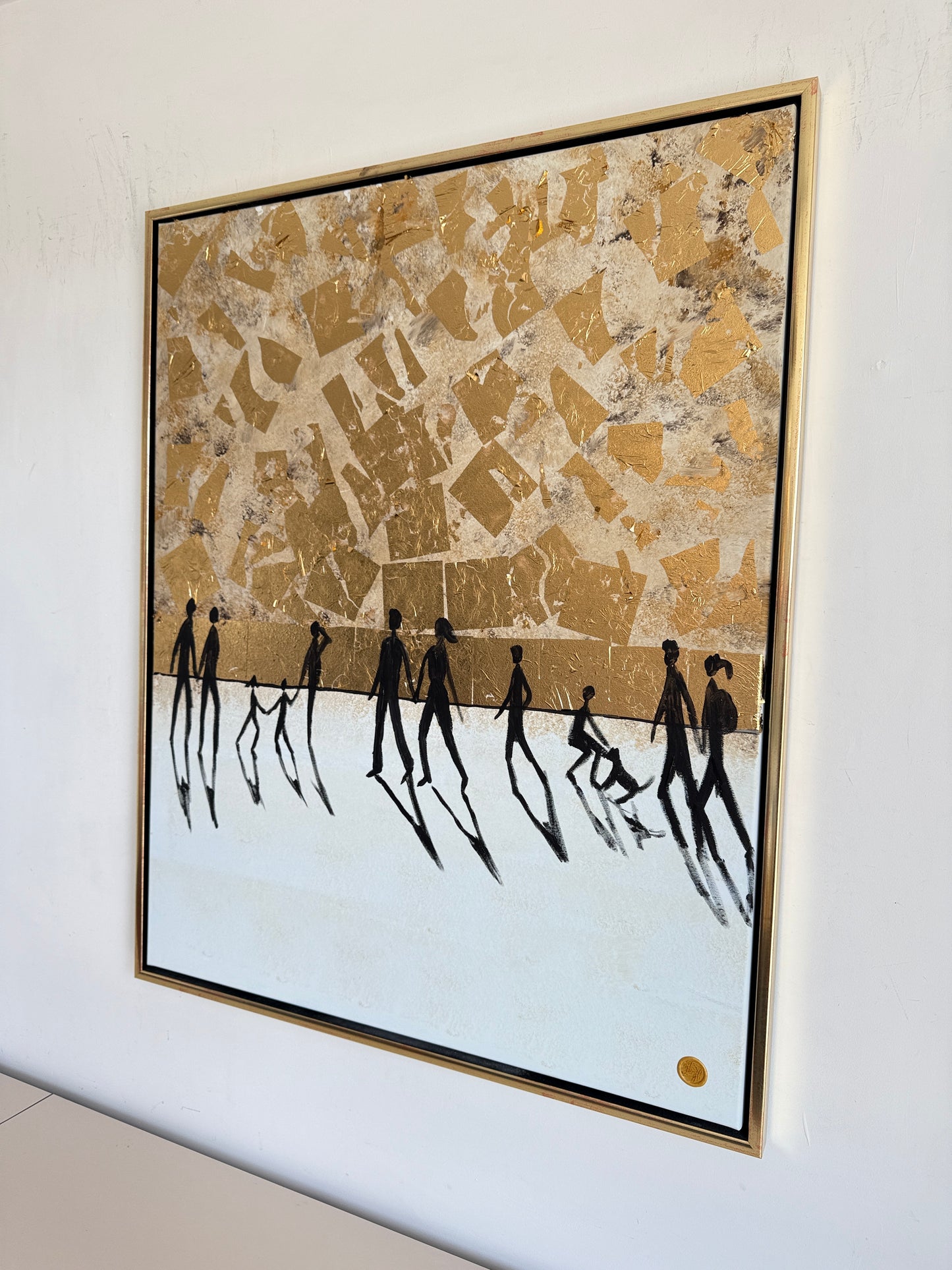 Walking through shadows and light - Katharina Hormel