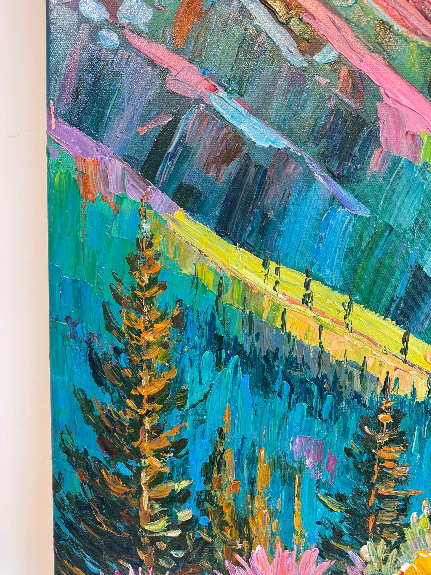 The quiet between mountains - K. Husslein
