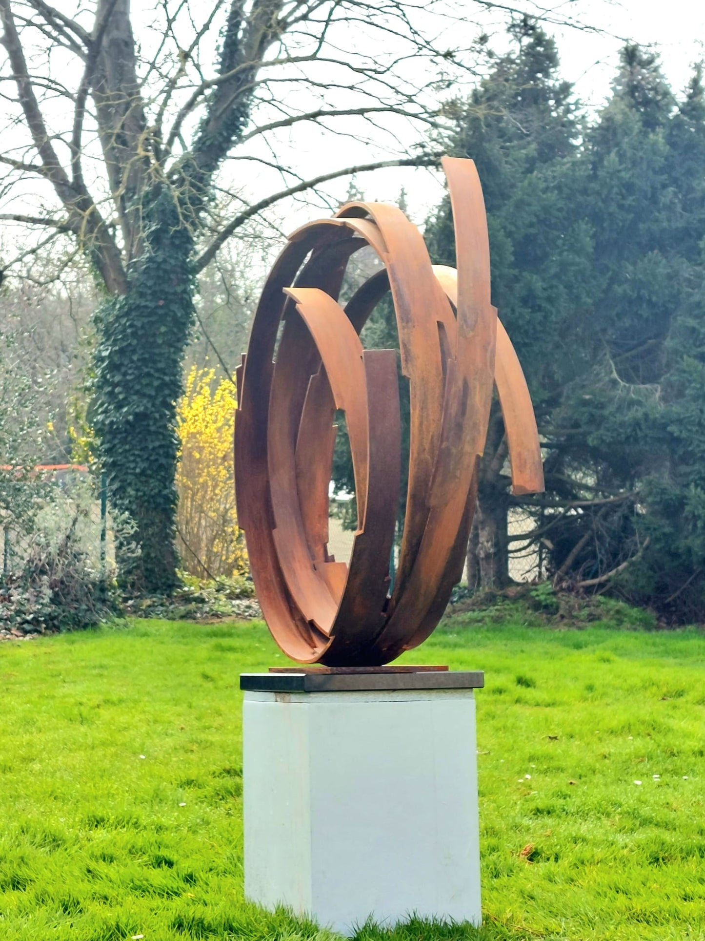 Rusted Steel Orbit - Kuno Vollet